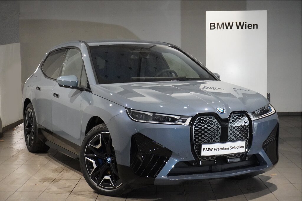 Fahrzeugbild BMW iX xDrive50