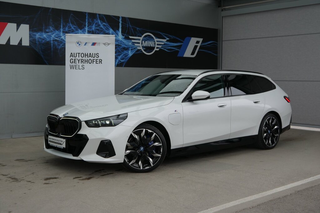Fahrzeugbild BMW 550e xDrive